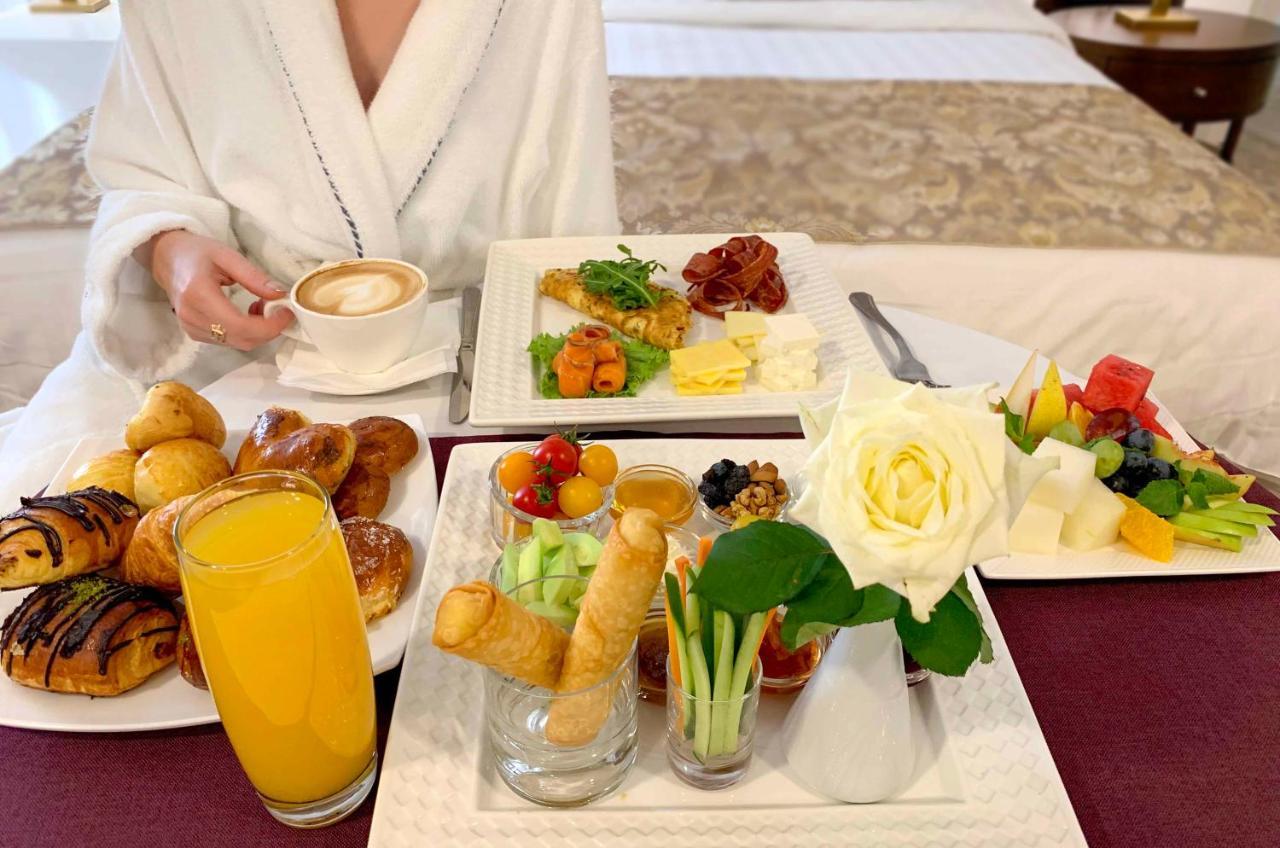 Wyndham Tashkent Hotel ภายนอก รูปภาพ