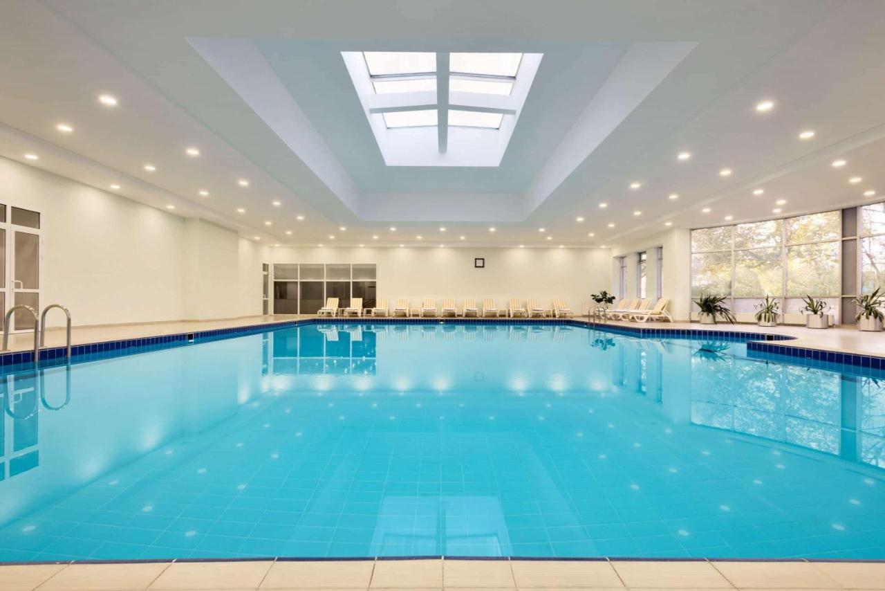 Wyndham Tashkent Hotel ภายนอก รูปภาพ