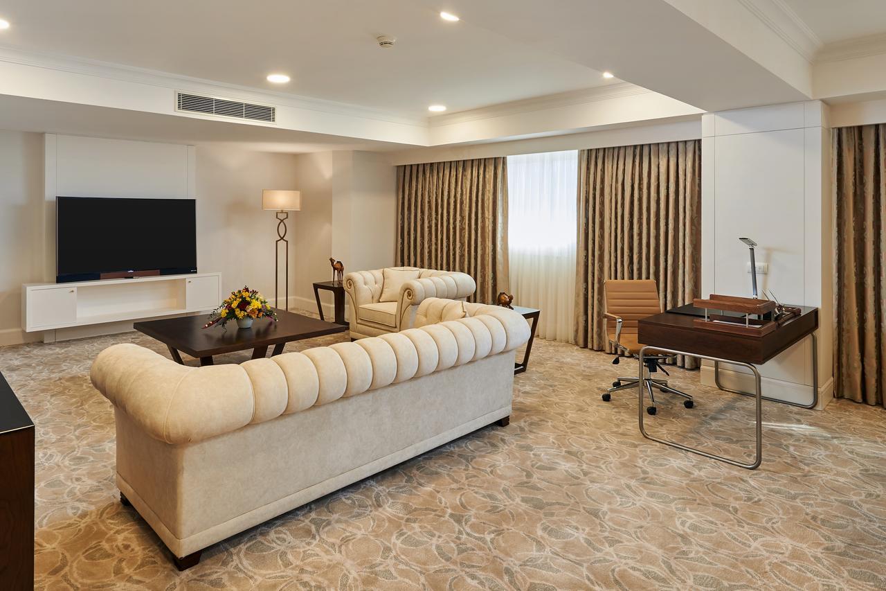 Wyndham Tashkent Hotel ภายนอก รูปภาพ